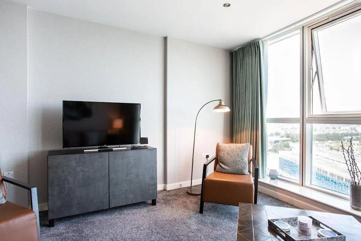 아파트 Titanic And City Views I Ultra Luxury City Parking I Long Stay 벨파스트