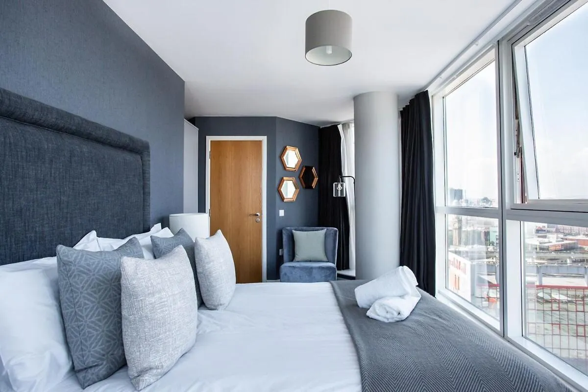 Titanic And City Views I Ultra Luxury City Parking I Long Stay 벨파스트 영국