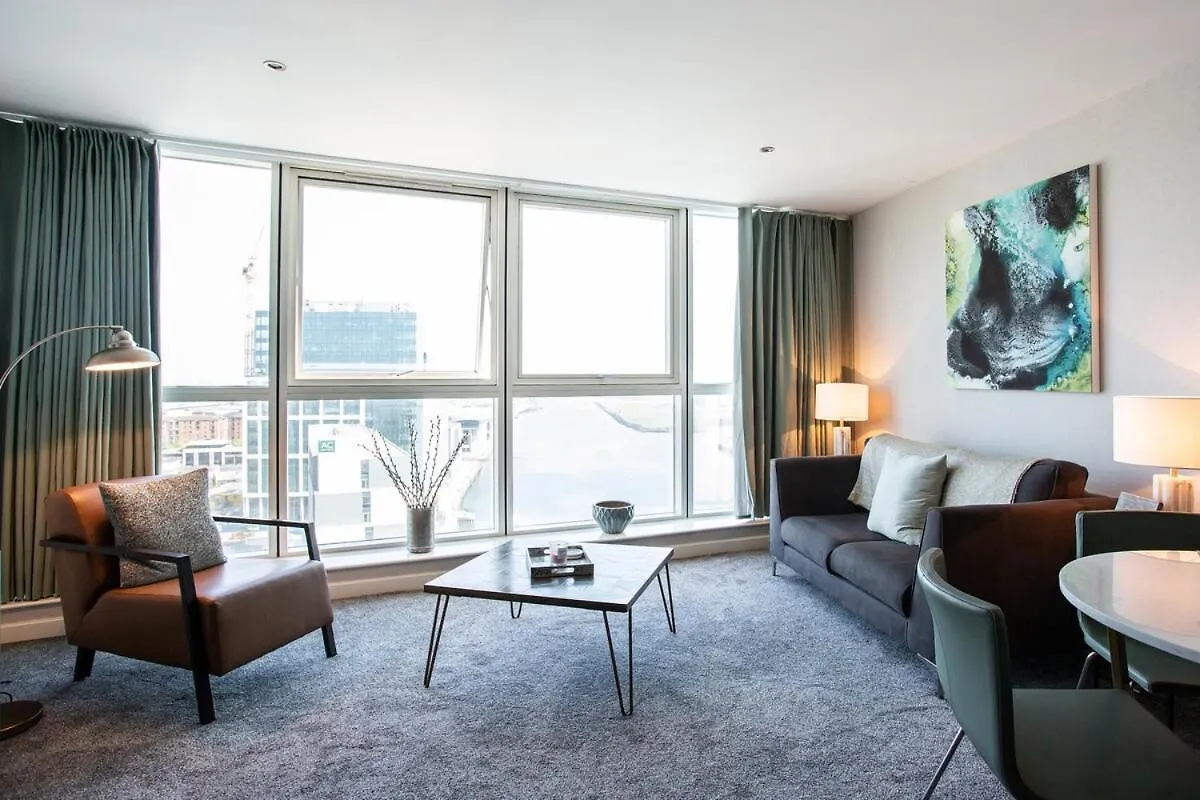 아파트 Titanic And City Views I Ultra Luxury City Parking I Long Stay 벨파스트 영국