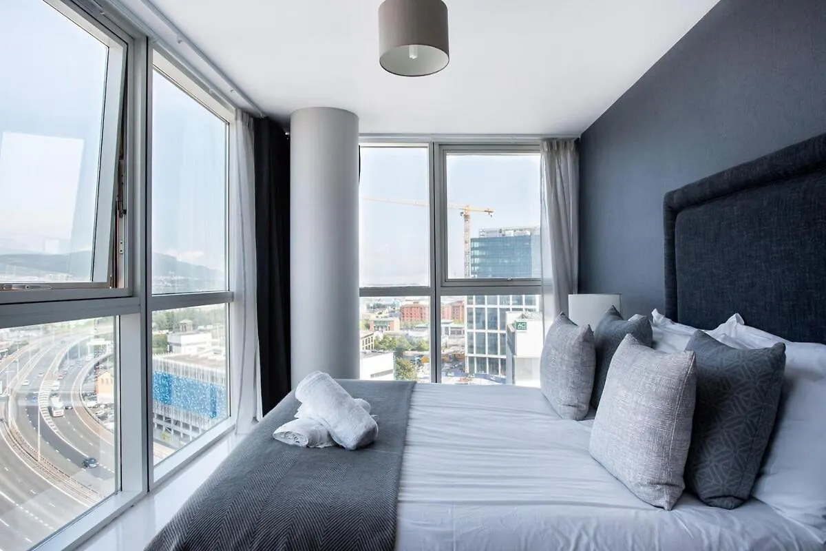 Titanic And City Views I Ultra Luxury City Parking I Long Stay 벨파스트